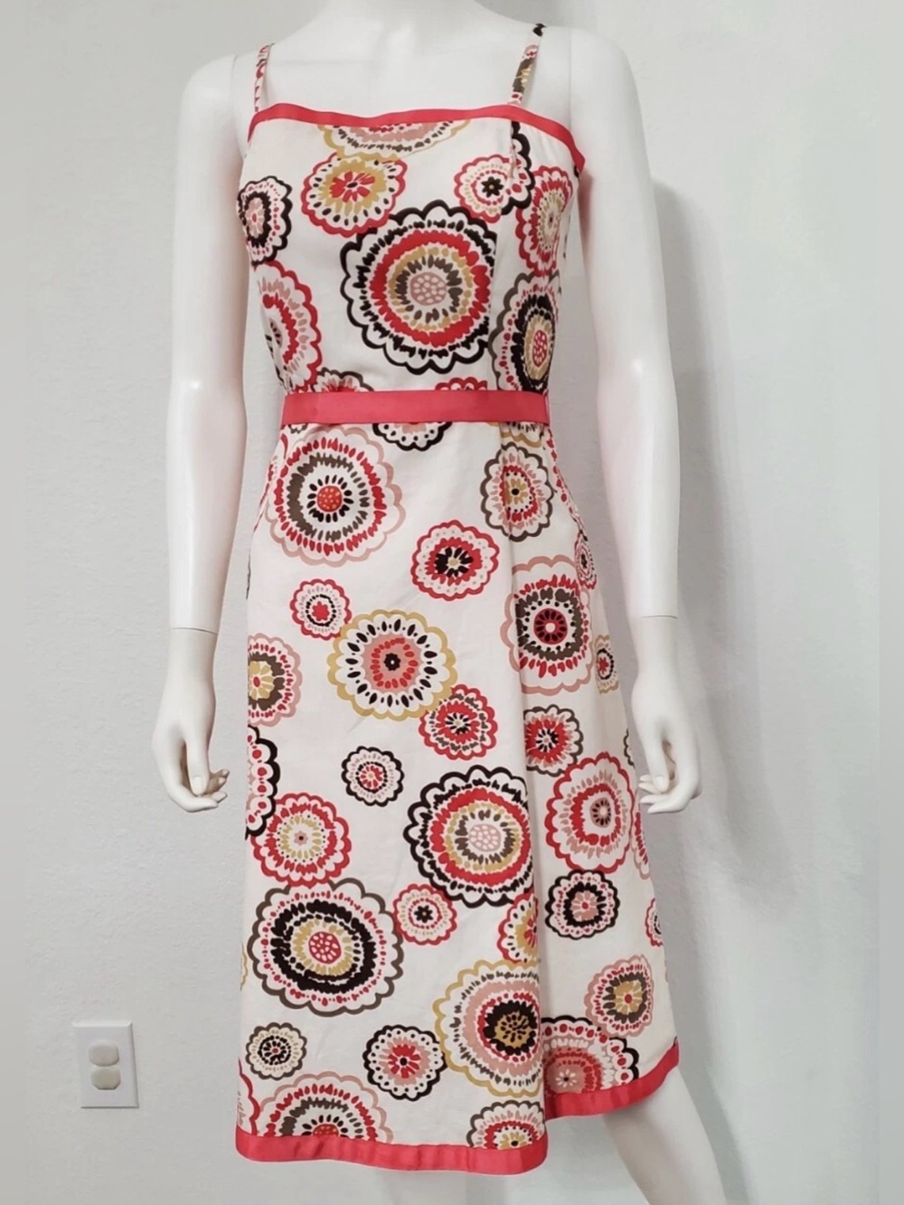 Dressbarn Medallion Floral Sundress Size 10 Cotton A-Line Ribbon Belt - Picture 2 of 12